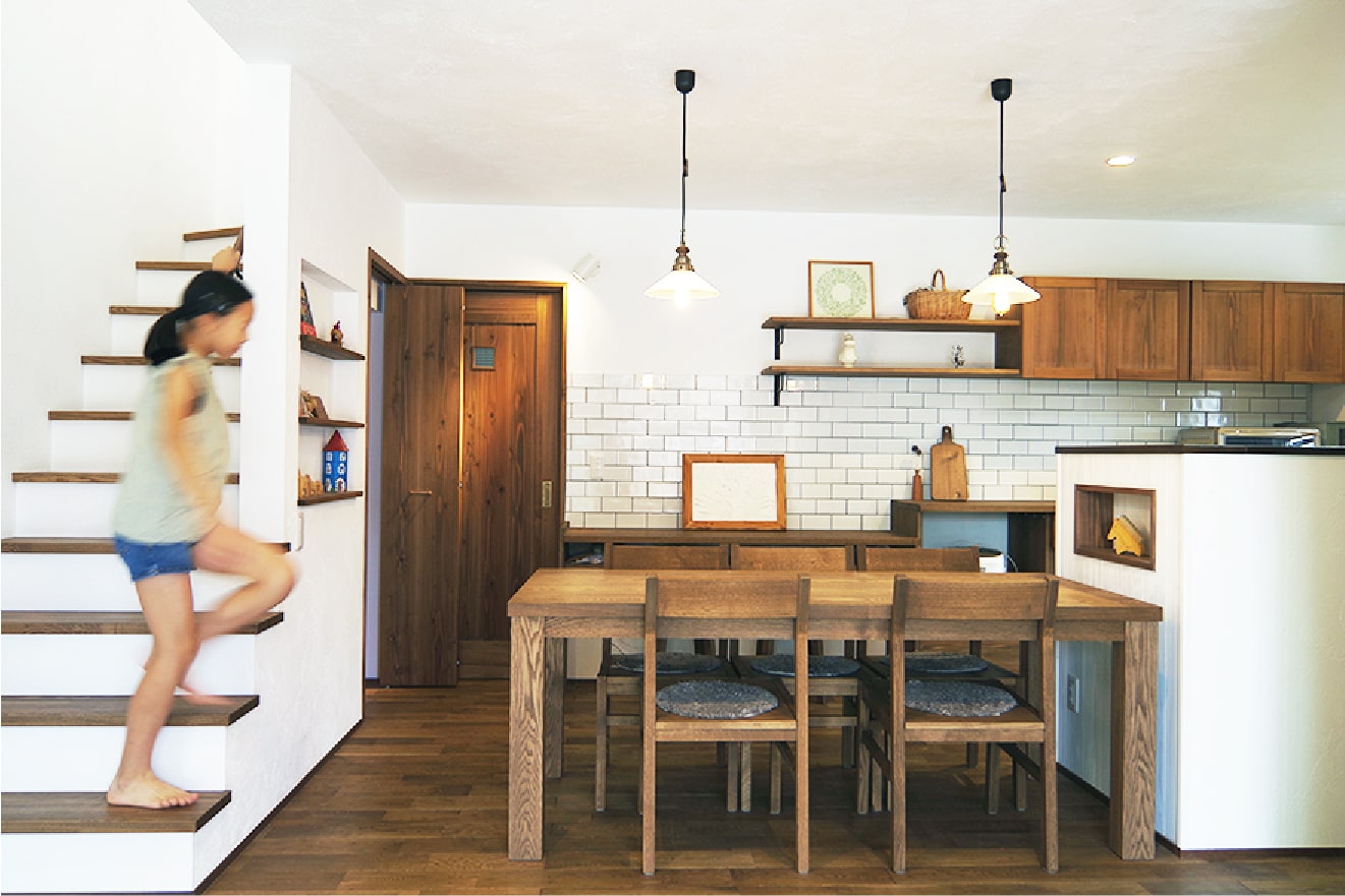 リビング階段の様子